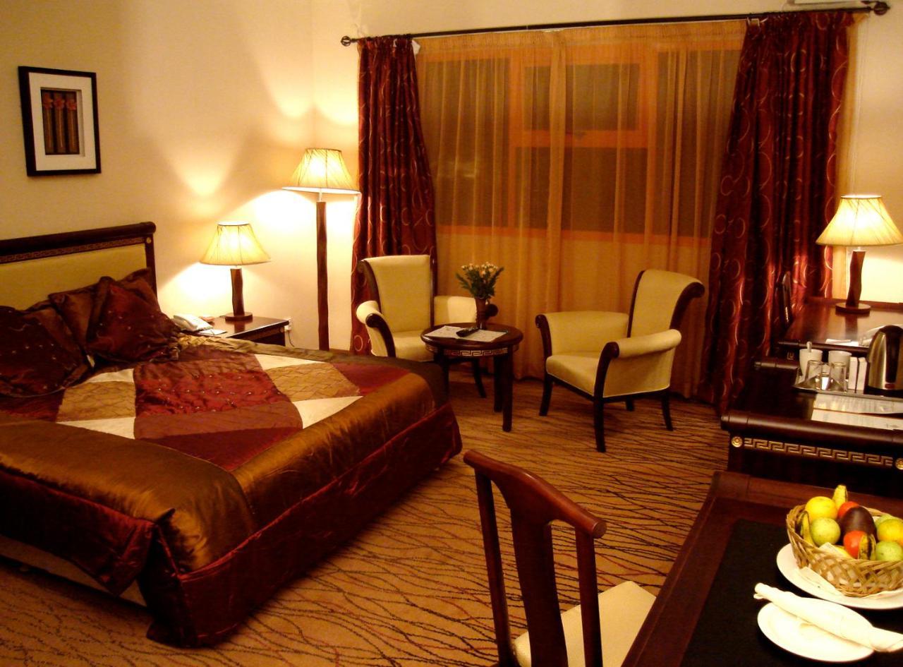 Crossroads Hotel Лилонгве Номер фото