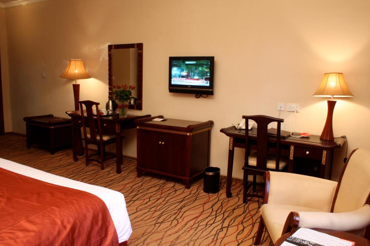 Crossroads Hotel Лилонгве Экстерьер фото